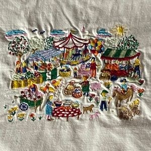 The Gap 90s original vintage embroidered carnival t-shirt preppy casual look